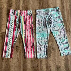 Onzie Leggings Lot of 2 Size S/M Crop Capri Tie Dye Athletic Boho Print Colorful